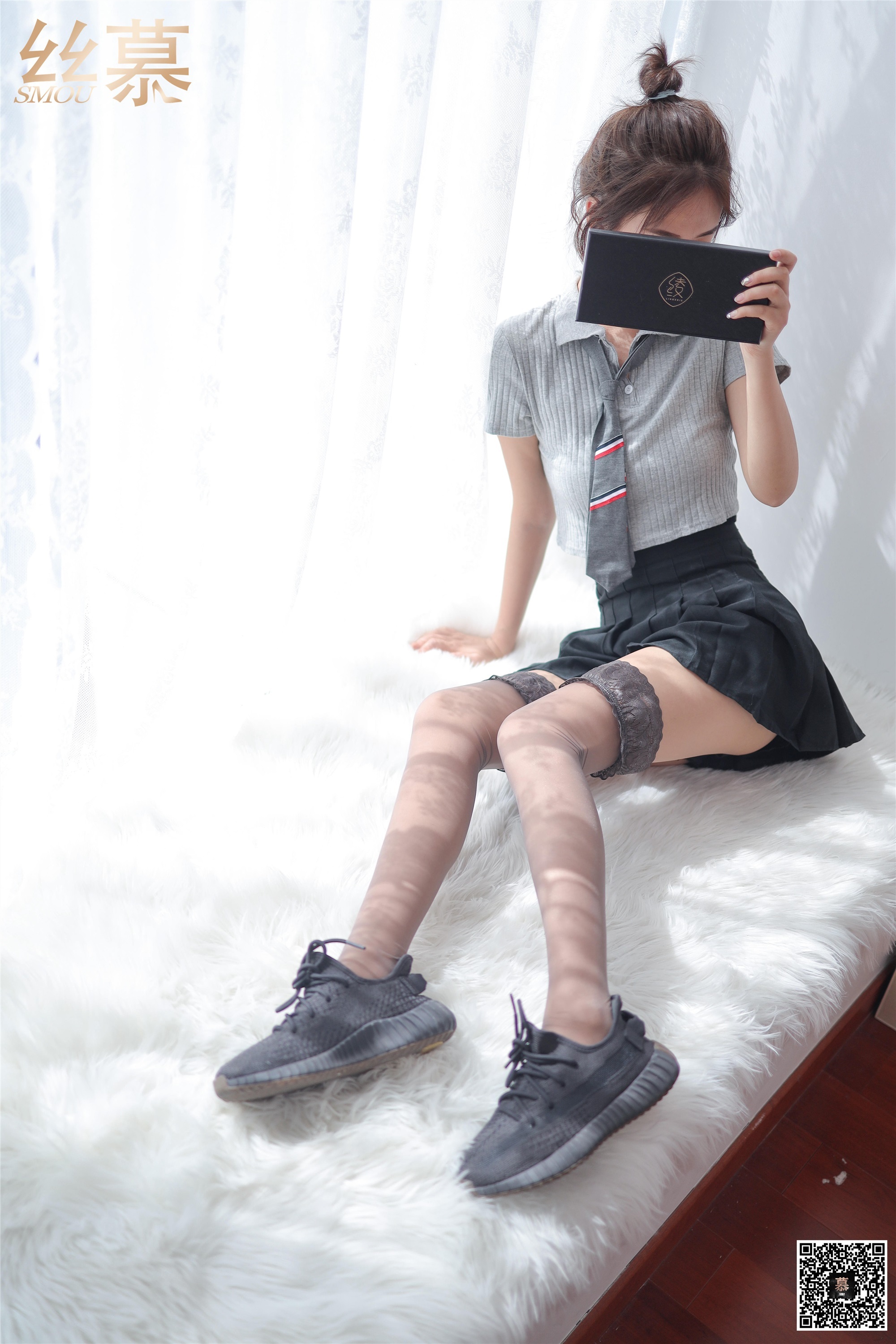 丝慕写真 特写集 TX041《缠在腿上的双丝诱惑-米朵》